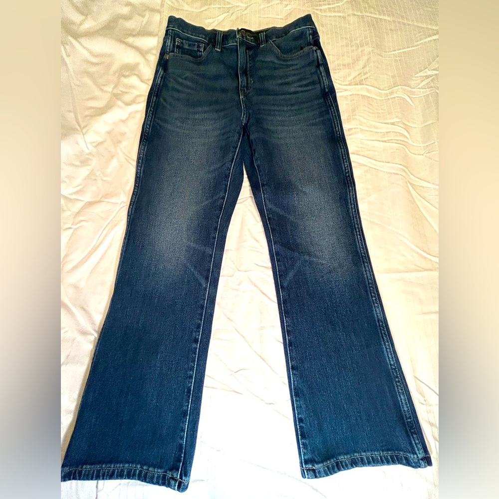 Banana Republic | NWOT High Rise Cropped Flare Jeans - Excellent Condition